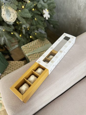 Коробка с окном под 5 конфет Золотые снежинки, 210х50х33 мм (дно и обечайка) — изображение 4