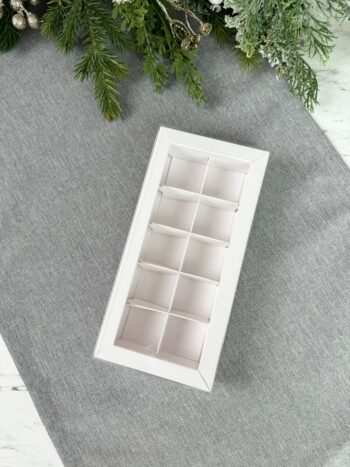 Коробка с прозрачной крышкой с тонкими разделителями 10 конфет, белый — изображение 2