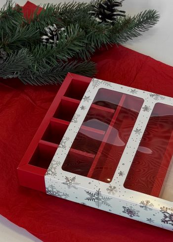 Коробка с окном 8 конфет плитка шоколада Новогоднее серебро, 177х178,5х38,5 мм (дно и обечайка) — изображение 6
