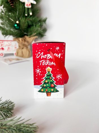 Коробка новогодняя подарочная Весёлая компания, 110х60х110 мм (моноблок с лентой) — изображение 3